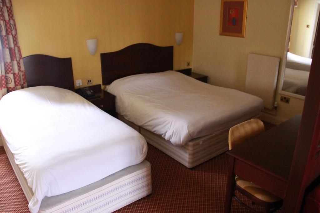 Church Guesthouse Κάρντιφ Δωμάτιο φωτογραφία