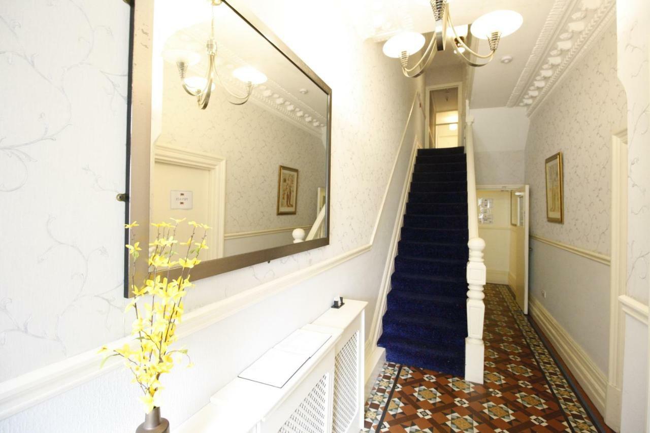 Church Guesthouse Κάρντιφ Εξωτερικό φωτογραφία